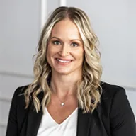 Sarah Holz Headshot 200x200